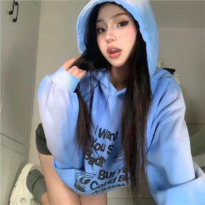 人气爱豆素颜现身菜市场，连日来内幕曝光，经纪人连夜公关
